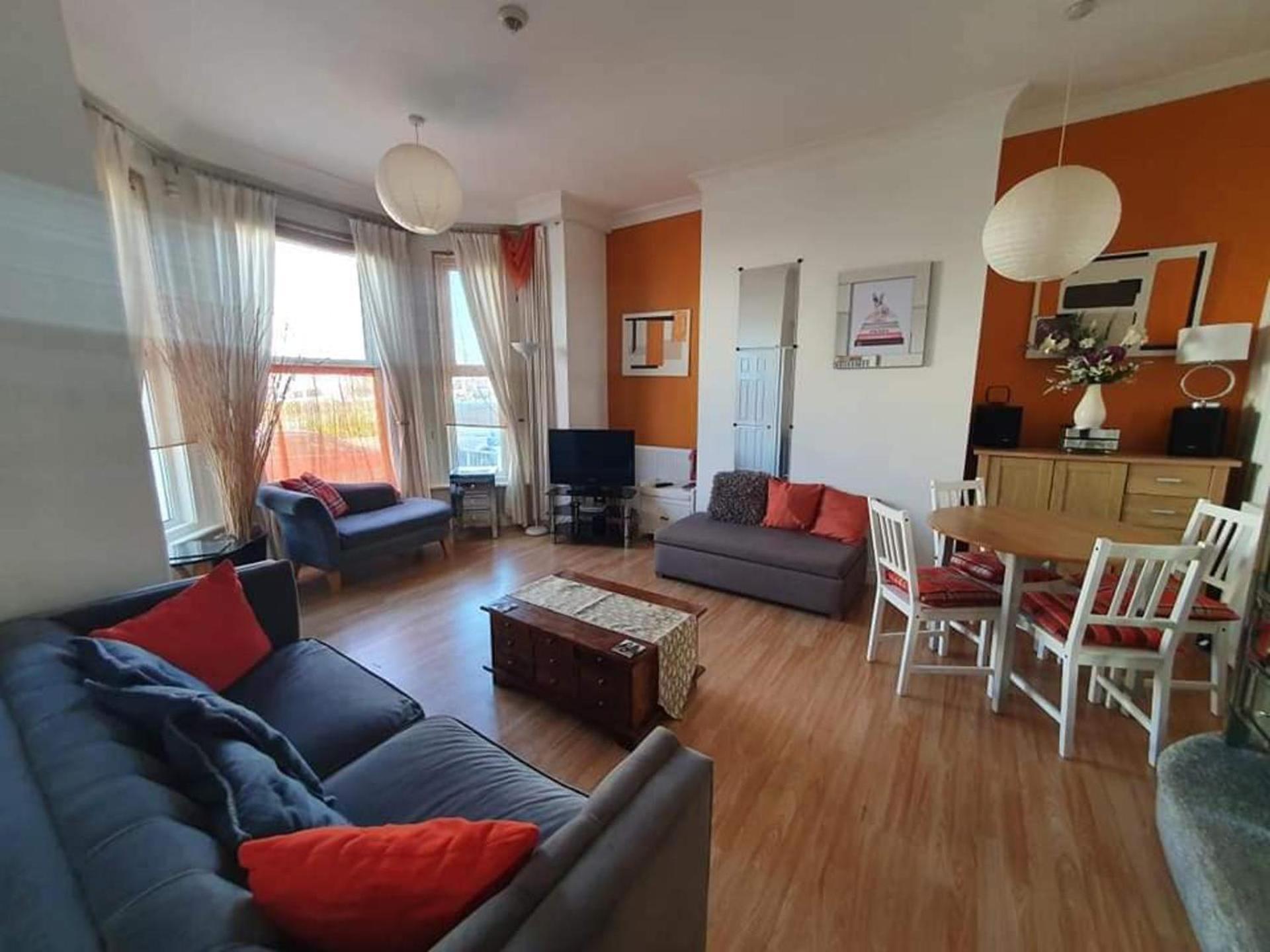 Ground Floor Studio Apartment In Бринлингтон Экстерьер фото